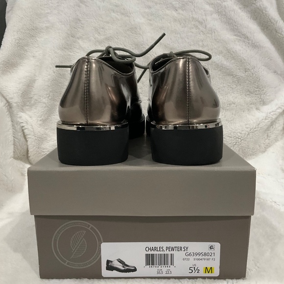 Franco Sarto NWB ‘Charles’ Oxfords, Pewter in Size 5.5 - Picture 3 of 4